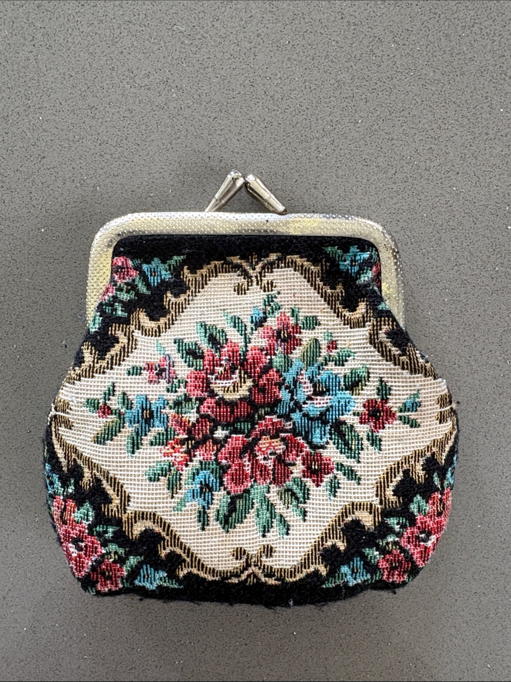 Floral Tapestry Coin Purse – Red & Blue